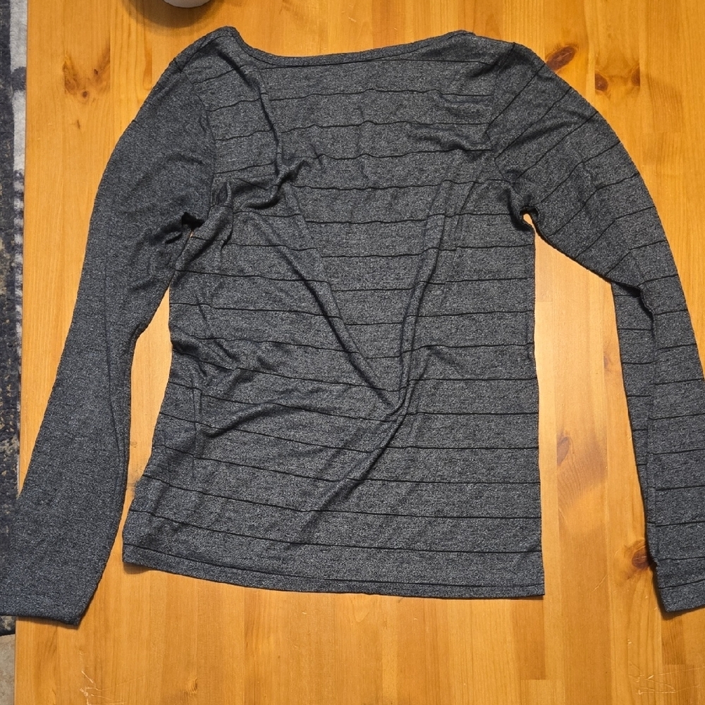 Volcom Gray Fitted Ribbed Blouse - Picture 2 of 2